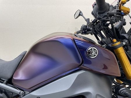 ヤマハ MT-09 MT-09SP ラッピングペイント ミツバ製ドラレコ TNAXスマートライドモニター エン 19
