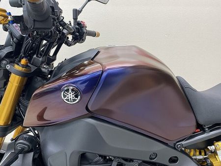 ヤマハ MT-09 MT-09SP ラッピングペイント ミツバ製ドラレコ TNAXスマートライドモニター エン 36