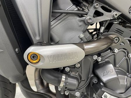ヤマハ MT-09 MT-09SP ラッピングペイント ミツバ製ドラレコ TNAXスマートライドモニター エン 38