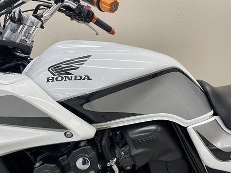 ホンダ CB400スーパーボルドール CB400スーパーボルドールRevo LEDライトバルブ カスタムハンドル USBポート 34