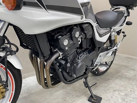 ホンダ CB400スーパーボルドール CB400スーパーボルドールRevo LEDライトバルブ カスタムハンドル USBポート 37