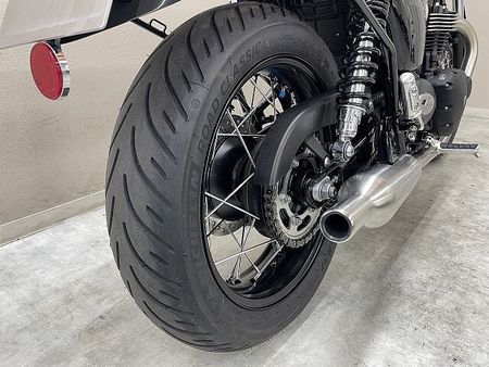 トライアンフ BONNEVILLE T100 ボンネビルT100 2023年モデル 左右バックサポート装備 23