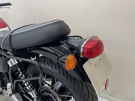 トライアンフ BONNEVILLE T100 ボンネビルT100 2023年モデル 左右バックサポート装備 25