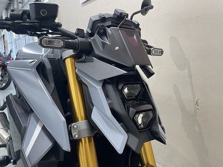 スズキ GSX-S1000 GSX-S1000 2022年モデル OVER製スライダー ヨシムラ製エンジンガード デイ 11