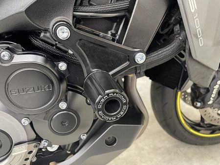 スズキ GSX-S1000 GSX-S1000 2022年モデル OVER製スライダー ヨシムラ製エンジンガード デイ 15