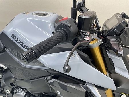 スズキ GSX-S1000 GSX-S1000 2022年モデル OVER製スライダー ヨシムラ製エンジンガード デイ 19
