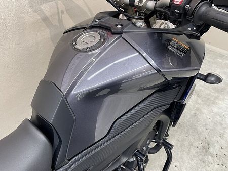 ヤマハ MT-09 トレーサー トレイサー900 エンジンガード GIVI製サイドパニア装備 16