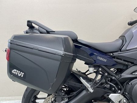 ヤマハ MT-09 トレーサー トレイサー900 エンジンガード GIVI製サイドパニア装備 19