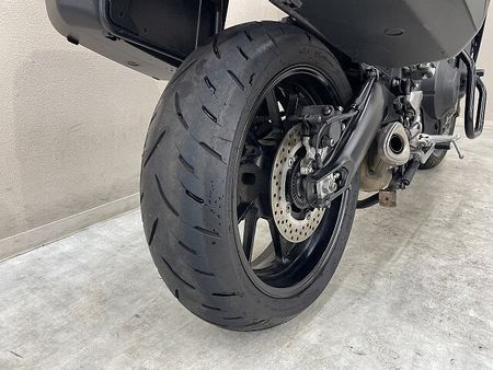 ヤマハ MT-09 トレーサー トレイサー900 エンジンガード GIVI製サイドパニア装備 24