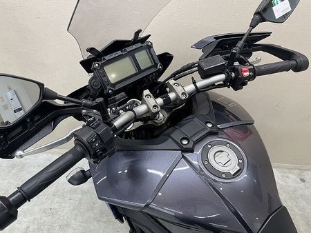 ヤマハ MT-09 トレーサー トレイサー900 エンジンガード GIVI製サイドパニア装備 38