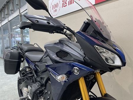 ヤマハ MT-09 トレーサー トレイサー900 エンジンガード GIVI製サイドパニア装備 8