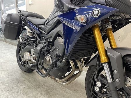 ヤマハ MT-09 トレーサー トレイサー900 エンジンガード GIVI製サイドパニア装備 9