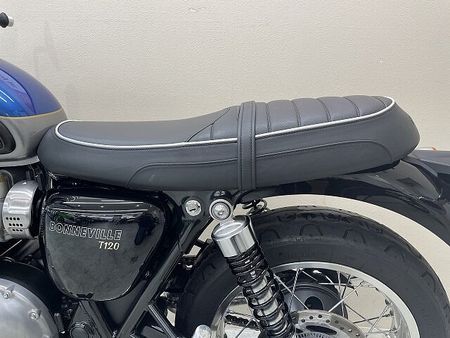 トライアンフ BONNEVILLE T120 ボンネビルT120 2021年モデル 25