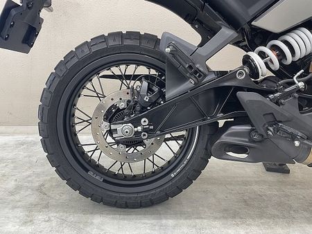 ハスクバーナ SVARTPILEN 401 スヴァルトピレン401 2024年現行モデル ワンオーナー ライトガード装備 21