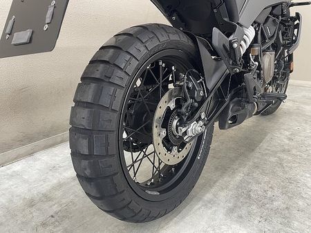 ハスクバーナ SVARTPILEN 401 スヴァルトピレン401 2024年現行モデル ワンオーナー ライトガード装備 23