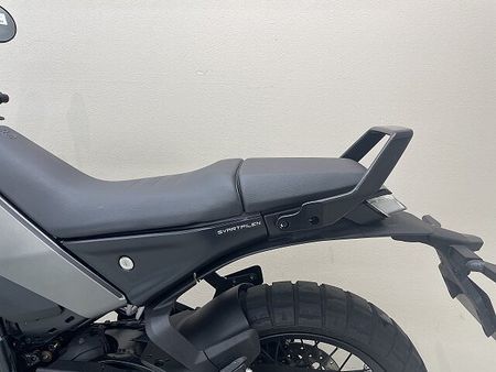 ハスクバーナ SVARTPILEN 401 スヴァルトピレン401 2024年現行モデル ワンオーナー ライトガード装備 26