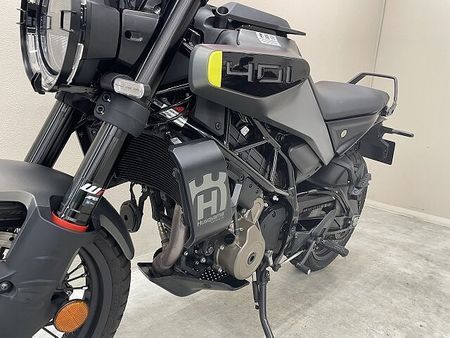 ハスクバーナ SVARTPILEN 401 スヴァルトピレン401 2024年現行モデル ワンオーナー ライトガード装備 31