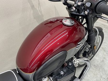 トライアンフ BONNEVILLE T120 ボンネビルT120 2024年モデル スクリーン USB電源装備 17