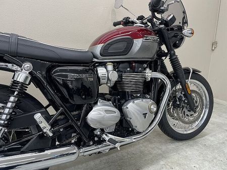 トライアンフ BONNEVILLE T120 ボンネビルT120 2024年モデル スクリーン USB電源装備 20