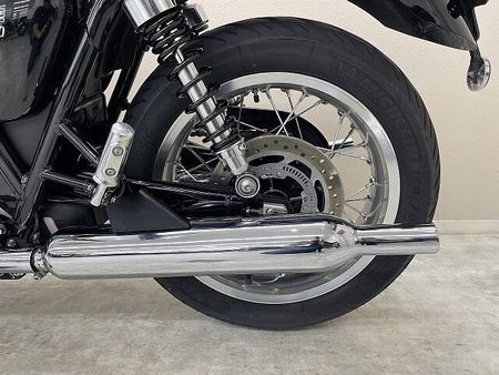 トライアンフ BONNEVILLE T120 ボンネビルT120 2024年モデル スクリーン USB電源装備 25