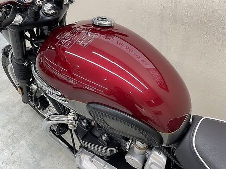 トライアンフ BONNEVILLE T120 ボンネビルT120 2024年モデル スクリーン USB電源装備 27