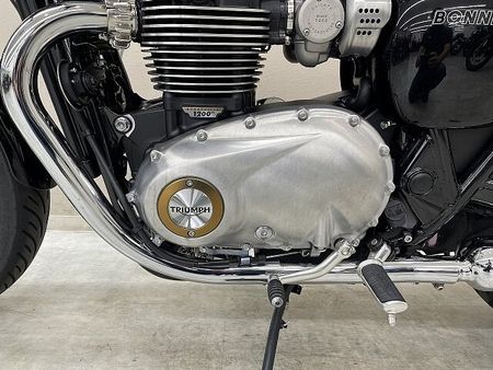 トライアンフ BONNEVILLE T120 ボンネビルT120 2024年モデル スクリーン USB電源装備 29