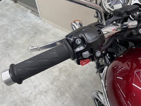 トライアンフ BONNEVILLE T120 ボンネビルT120 2024年モデル スクリーン USB電源装備 34