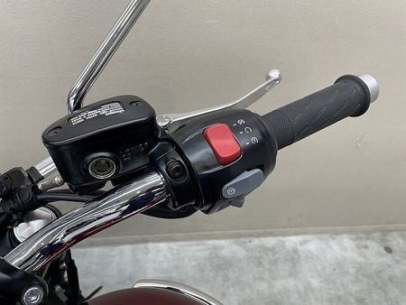 トライアンフ BONNEVILLE T120 ボンネビルT120 2024年モデル スクリーン USB電源装備 35
