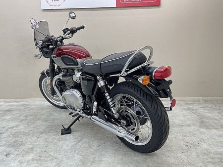 トライアンフ BONNEVILLE T120 ボンネビルT120 2024年モデル スクリーン USB電源装備 6