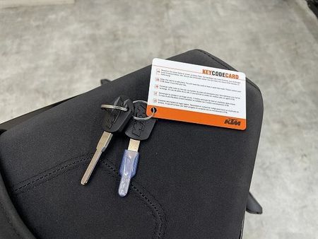 KTM RC125 RC125 2022年モデル ミツバ製前後カメラ付きドラレコ装備 39