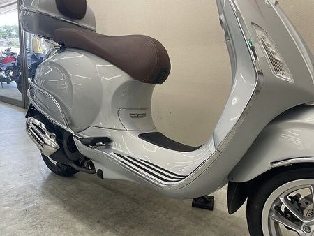ベスパ Primavera 125 プリマベーラ125 2018年モデル 純正トップケース装備 11