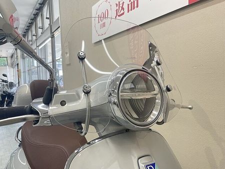 ベスパ Primavera 125 プリマベーラ125 2018年モデル 純正トップケース装備 13