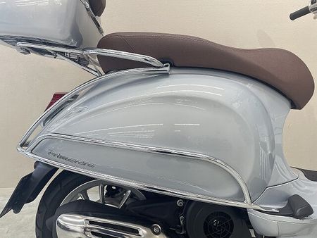 ベスパ Primavera 125 プリマベーラ125 2018年モデル 純正トップケース装備 23