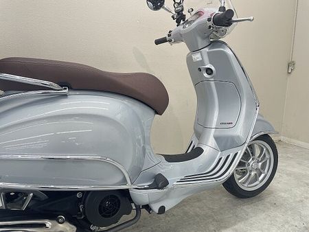 ベスパ Primavera 125 プリマベーラ125 2018年モデル 純正トップケース装備 24
