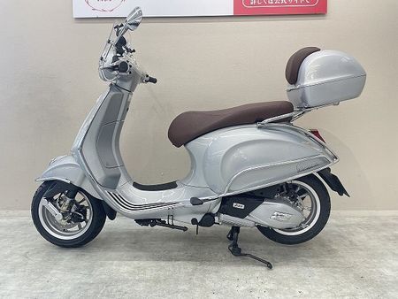 ベスパ Primavera 125 プリマベーラ125 2018年モデル 純正トップケース装備 3