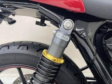 トライアンフ STREET TWIN ストリートツイン 純正オプションVANCE管 ナイトロン製リアショック ビキニカウル LE 26