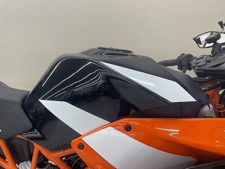 KTM RC390 RC390 DELKEVIC製マフラー エルゴシート装備 17