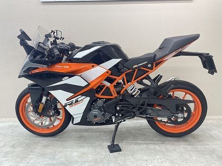 KTM RC390 RC390 DELKEVIC製マフラー エルゴシート装備 4