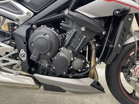 トライアンフ STREET TRIPLE ストリートトリプルRS 純正オプションARROW製マフラー装備 16