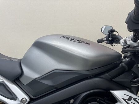 トライアンフ STREET TRIPLE ストリートトリプルRS 純正オプションARROW製マフラー装備 17