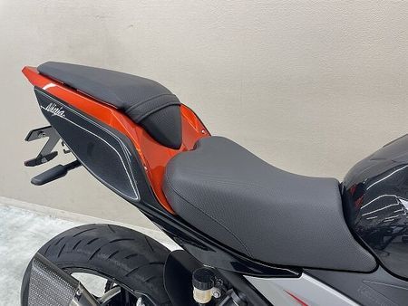 カワサキ ニンジャ 400 NINJA400 ヨシムラ製マフラー スモークスクリーン ハイシート USBポート フェン 21