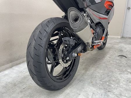 カワサキ ニンジャ 400 NINJA400 ヨシムラ製マフラー スモークスクリーン ハイシート USBポート フェン 26