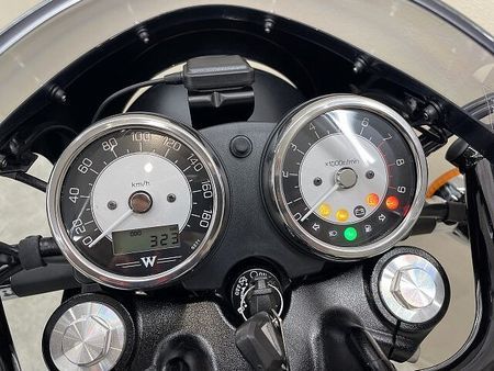 カワサキ W800 CAFE 【スピード納車】W800カフェ 2022年モデル エンジンガード グリップヒーター バック 33