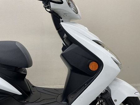 ヤマハ シグナスX SR シグナス125XSR 2015年モデル!! 17