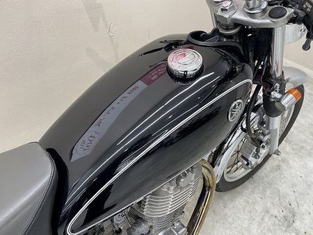 ヤマハ SR400 SR400 キャブモデル ハリケーン製ハンドル カスタムウィンカー装備 17