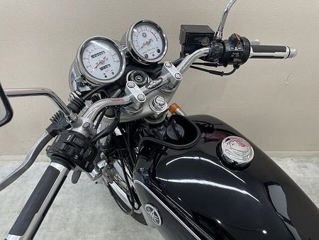 ヤマハ SR400 SR400 キャブモデル ハリケーン製ハンドル カスタムウィンカー装備 34