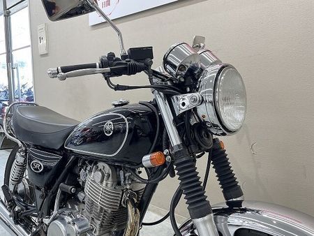 ヤマハ SR400 SR400 キャブモデル ハリケーン製ハンドル カスタムウィンカー装備 9