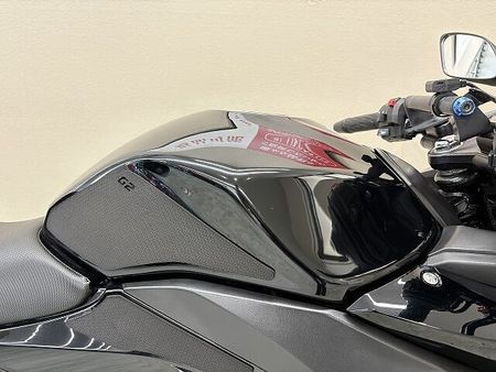 スズキ GSX250R GSX250R 2021年モデル スモークスクリーン グラブoー マルチバー USBポート 18
