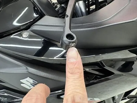 スズキ GSX250R GSX250R 2021年モデル スモークスクリーン グラブoー マルチバー USBポート 21