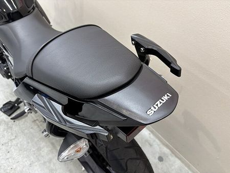 スズキ GSX250R GSX250R 2021年モデル スモークスクリーン グラブoー マルチバー USBポート 28